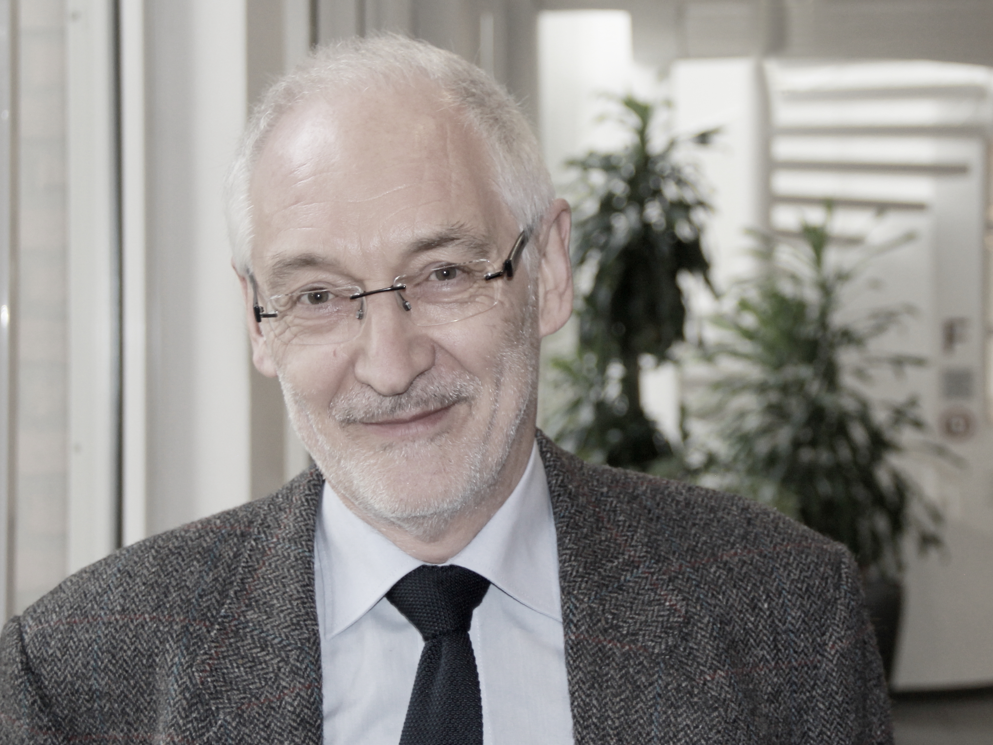 Prof. Dr. Horst Schlehofer sw