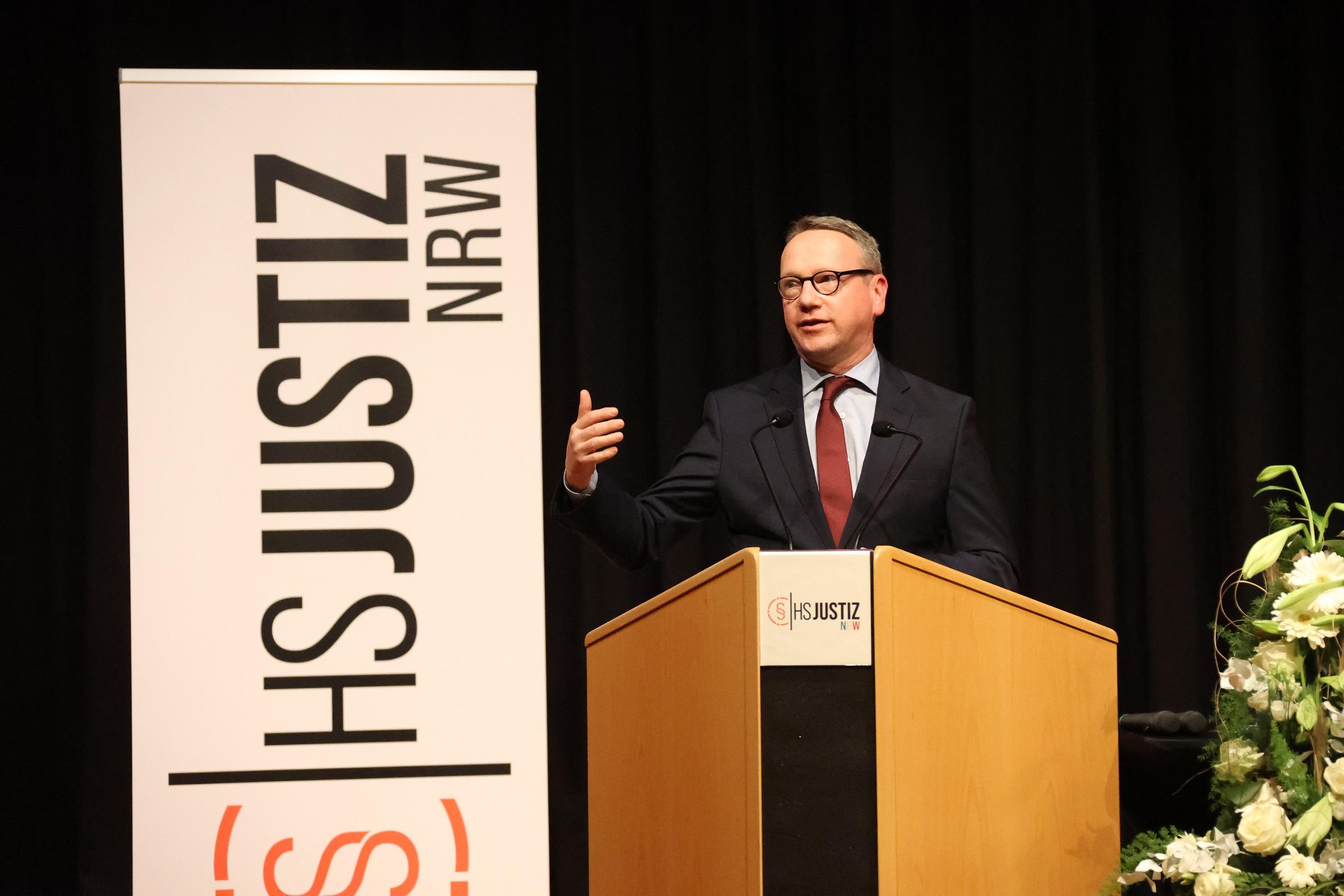 Diplomierungsfeier-Festansprache Minister