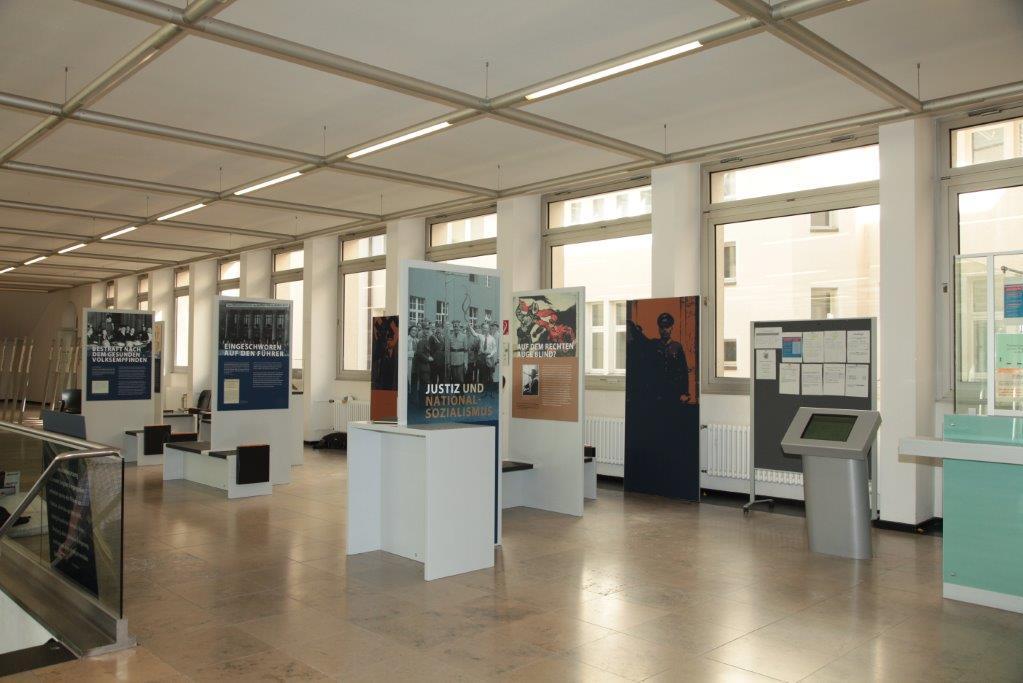 Wanderausstellung beim Landgericht Essen