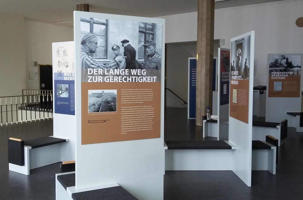 Wanderausstellung beim Landgericht Paderborn