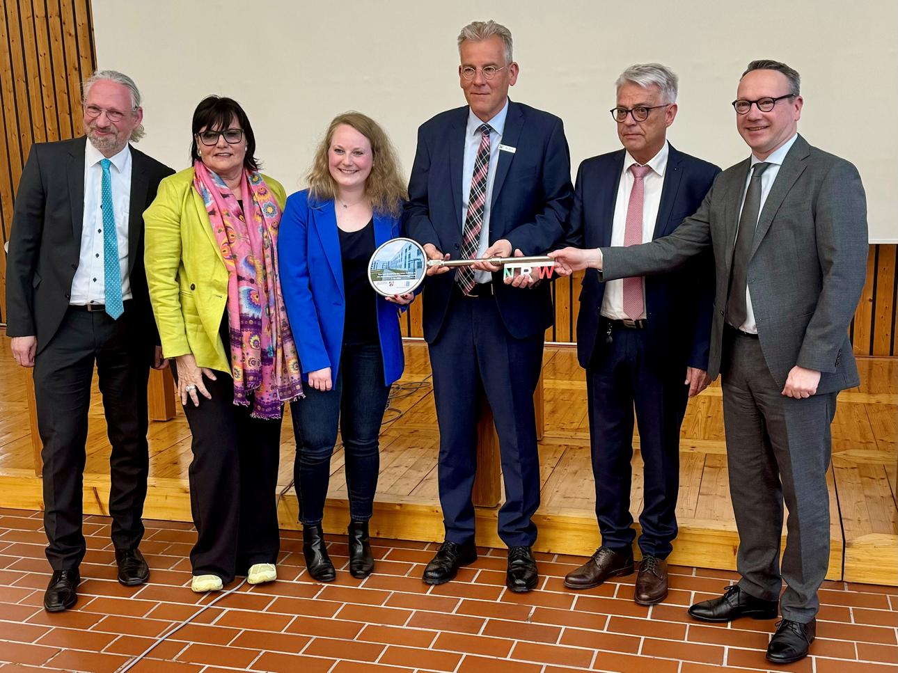Feierliche Einweihung des Hafthauses 8 in der JVA Bielefeld-Brackwede