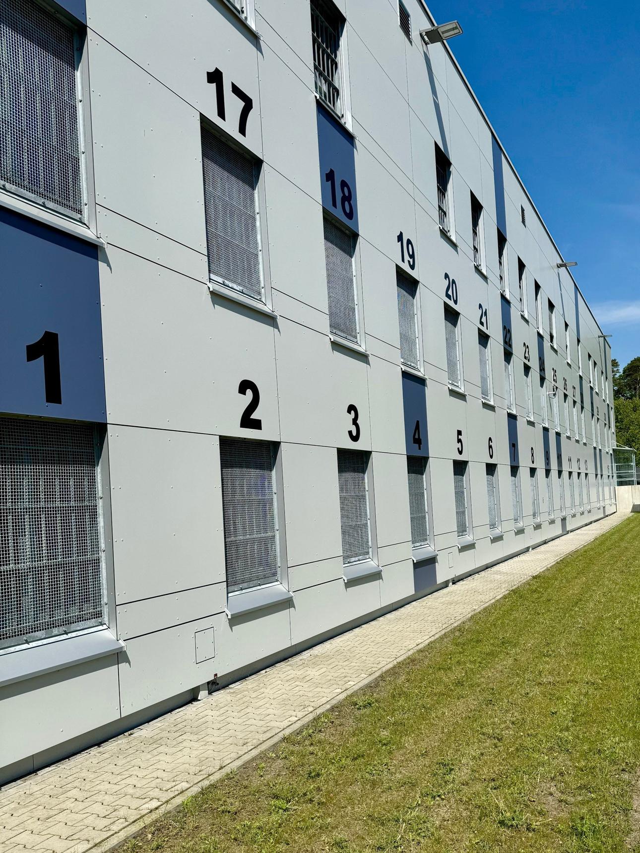 Feierliche Einweihung des Hafthauses 8 in der JVA Bielefeld-Brackwede