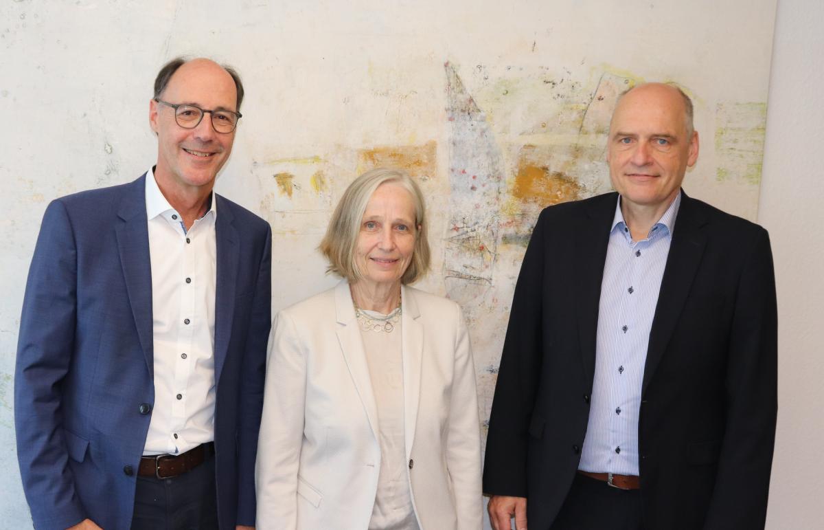 Vizepräsident des OVG Herr Sebastian Beimesche, Vorsitzende Richterin am OVG Frau Ursula Brauer, Vorsitzender Richter am OVG Dr. Martin Wiesmann