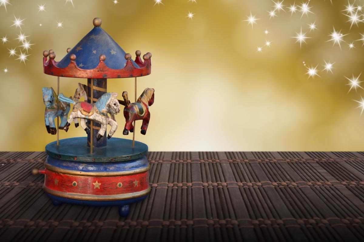 Miniatur-Kinderkarussel