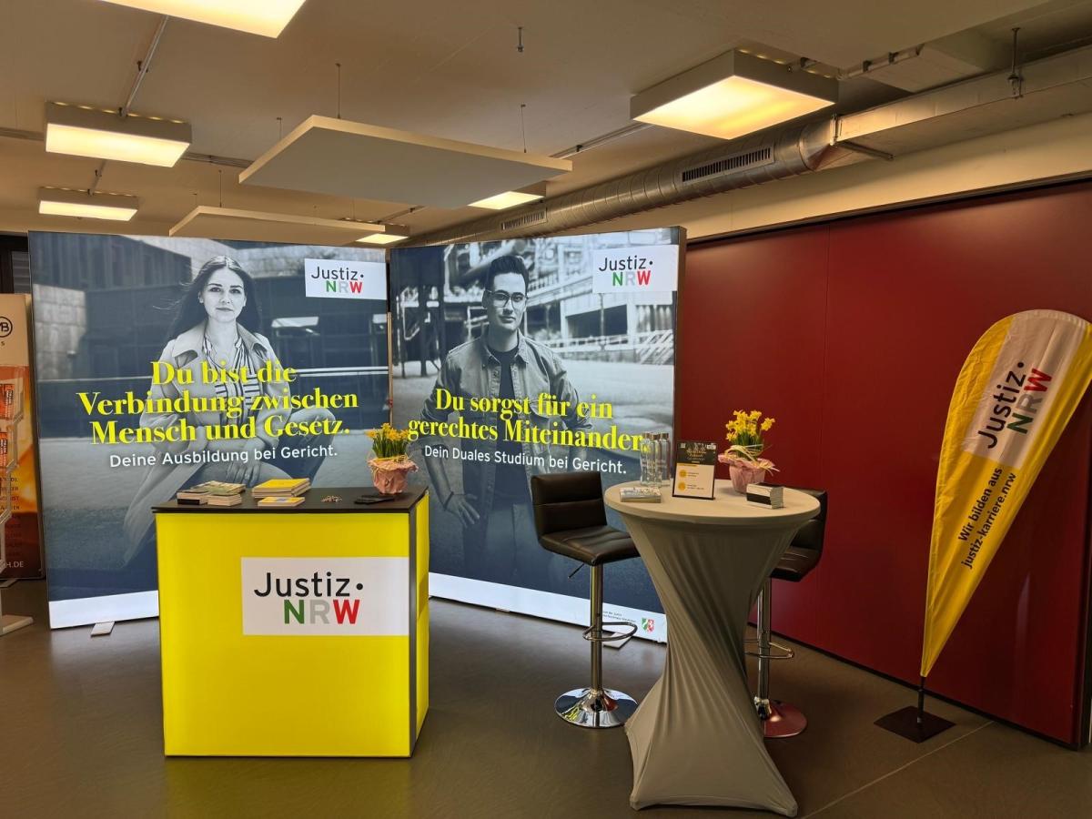 Stand auf der Ausbildungsmesse