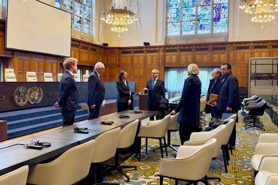 Minister Limbach zu Besuch in Den Haag