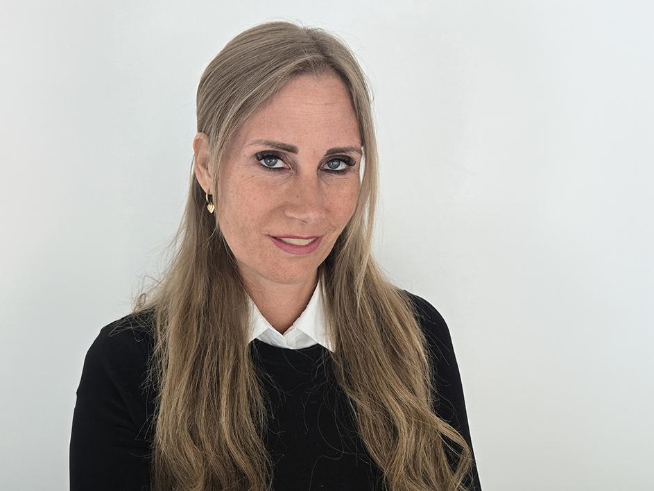 Dr. Eva Mowes