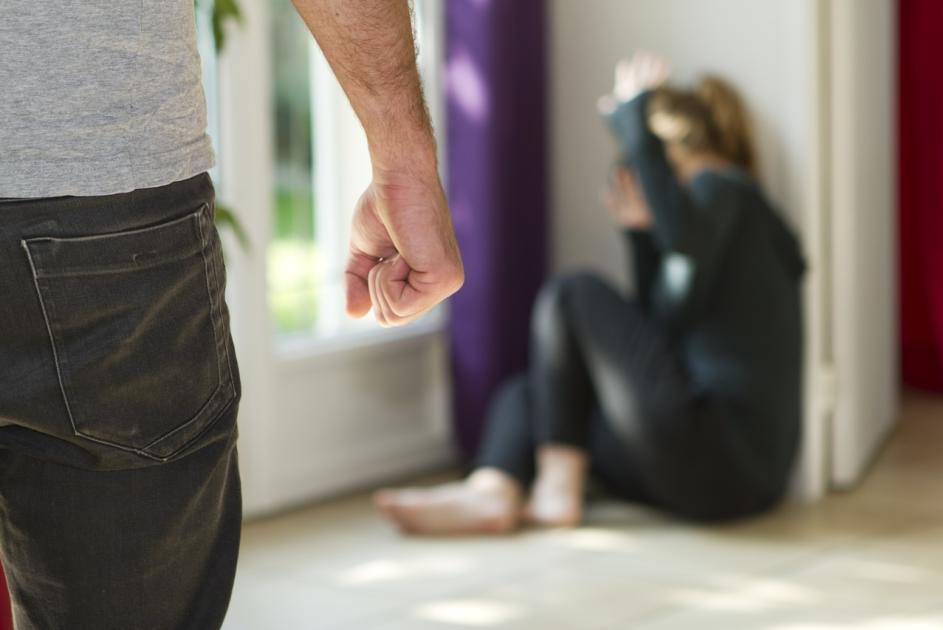 Gewalt gegen Frauen