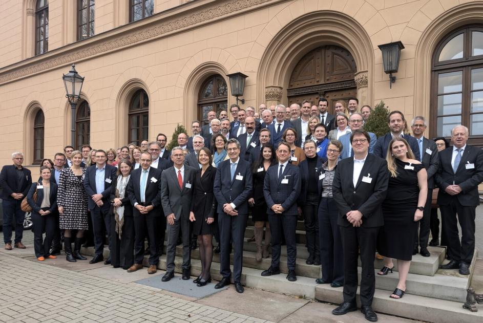 Kopfbild_Gruppenfoto