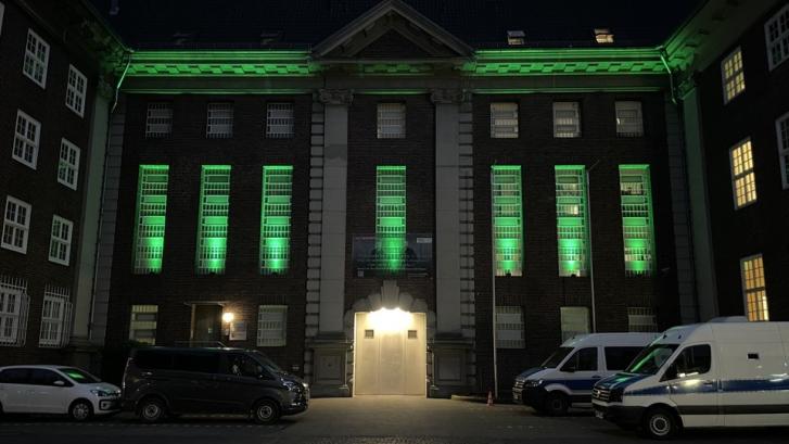 JVA Hamm grün illuminiert