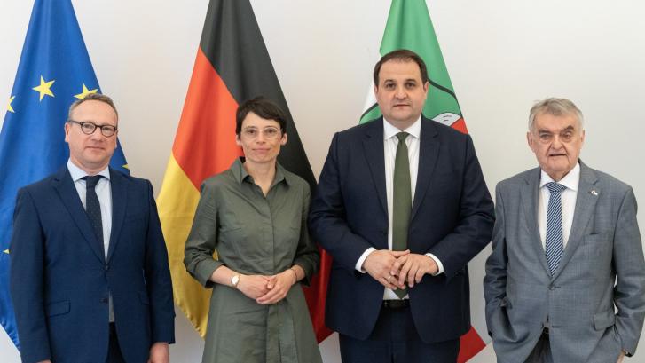 Pressegespräch Maßnahmenpaket Solingen