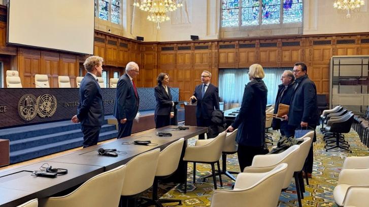 Minister Limbach zu Besuch in Den Haag