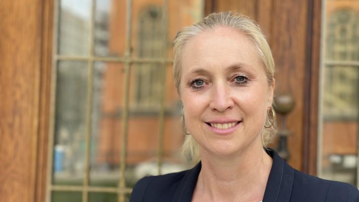 Dr. Caroline-Ann Schlösser