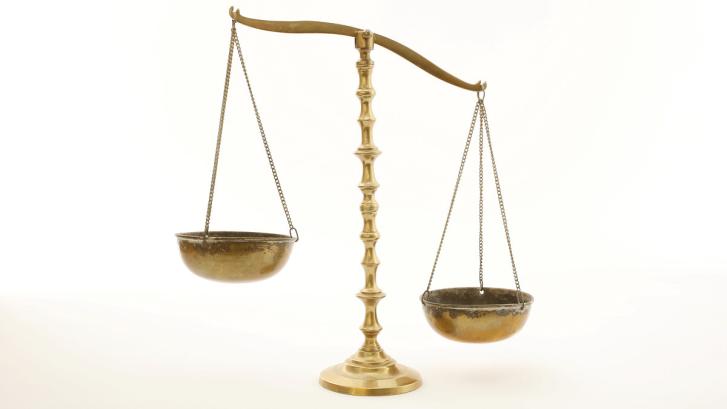 Justiz Waage