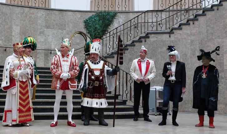 Et kölsche Dreijesteen zo Besök em Appellhoff ze Kölle